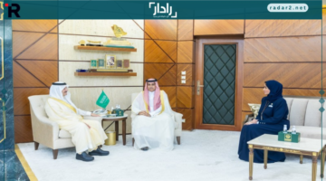 أمير الشرقية يلتقي مدير تعليم المنطقة والمشرف على البعثة التعليمية في البحرين